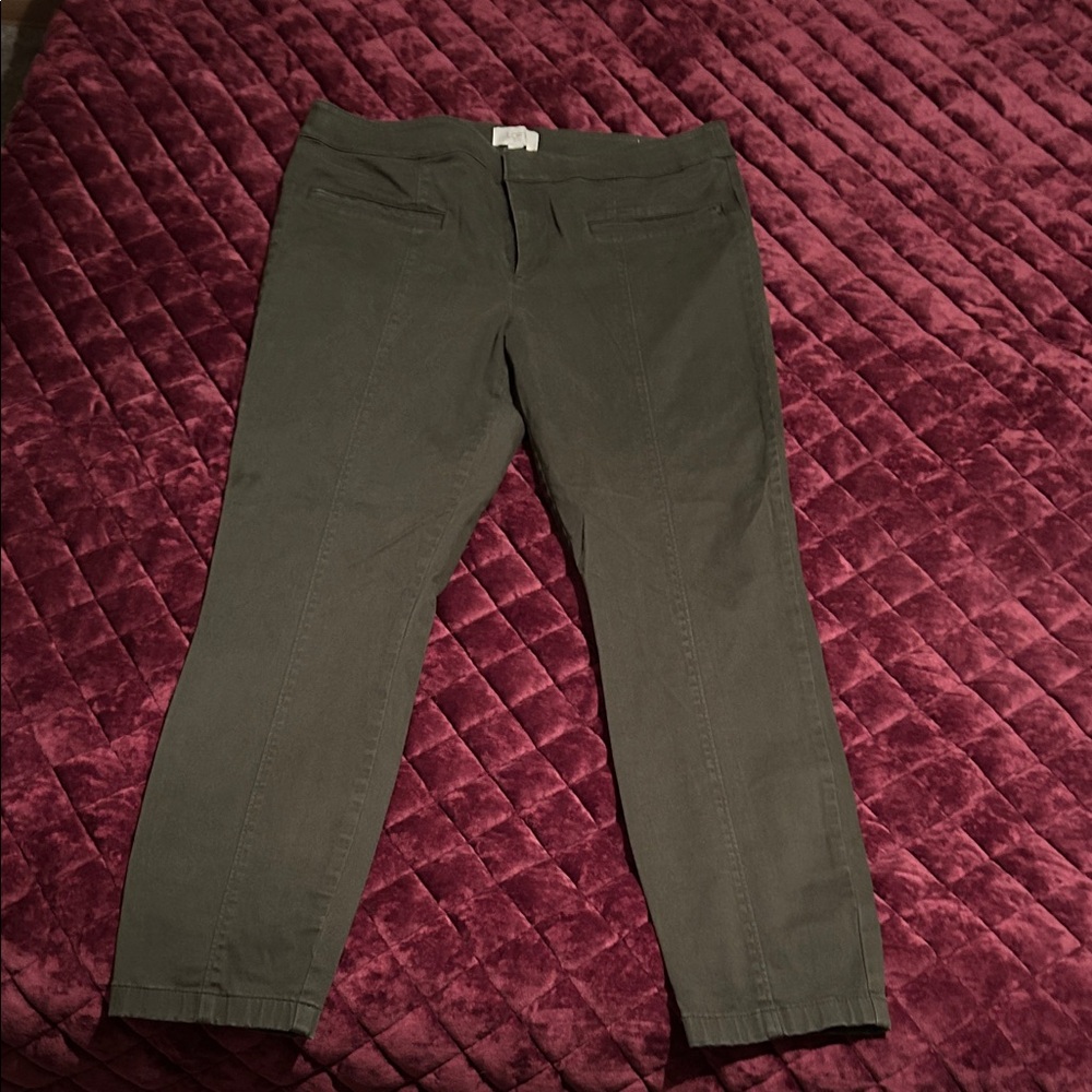 LOFT Olive Ankle Pants stretchy